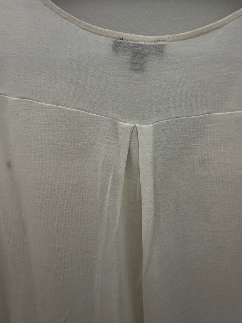 Express Ivory V-Neck Zip Front Tank Top - Picture 4 of 5